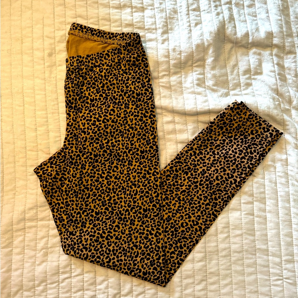 Old Navy Basic Mid Rise Leggings, M, Cheetah Print